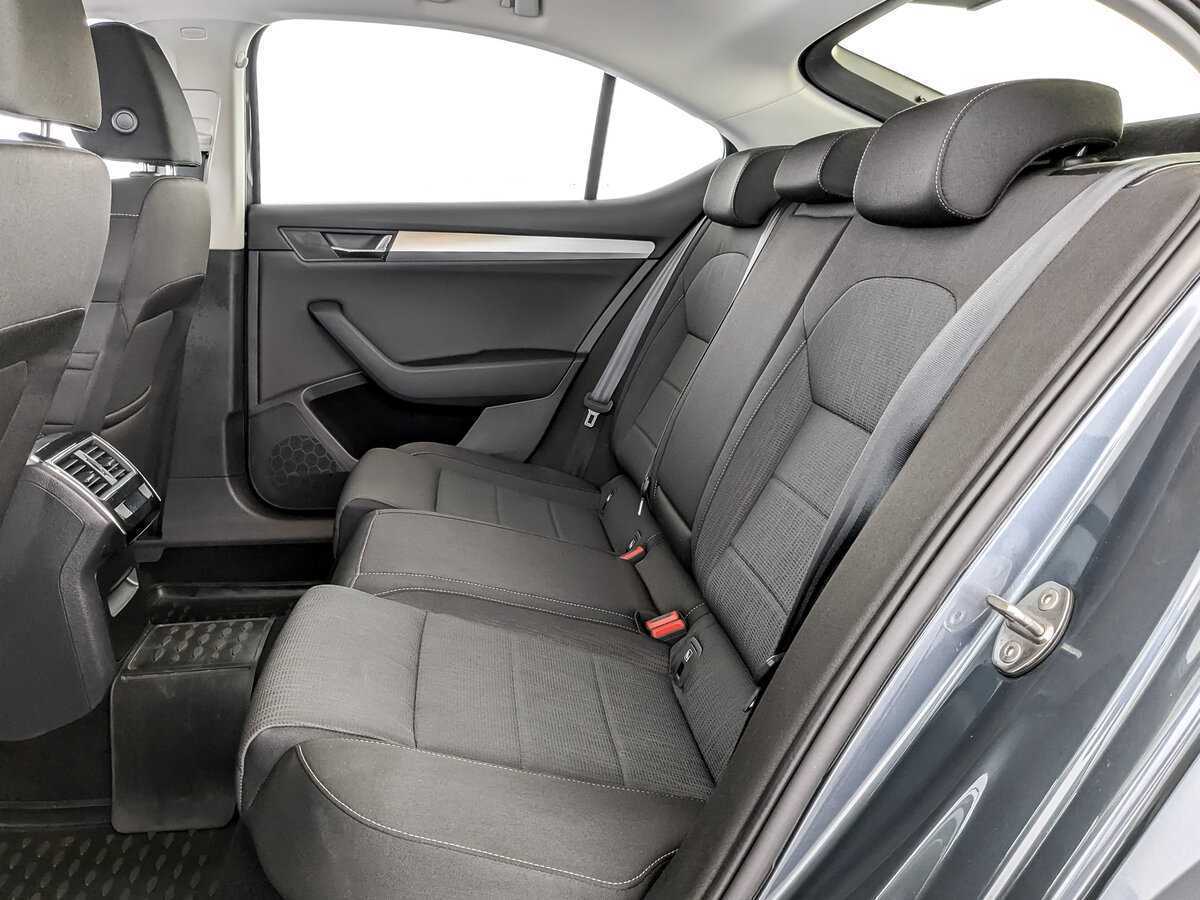 Skoda Superb, 2018 Фото №12