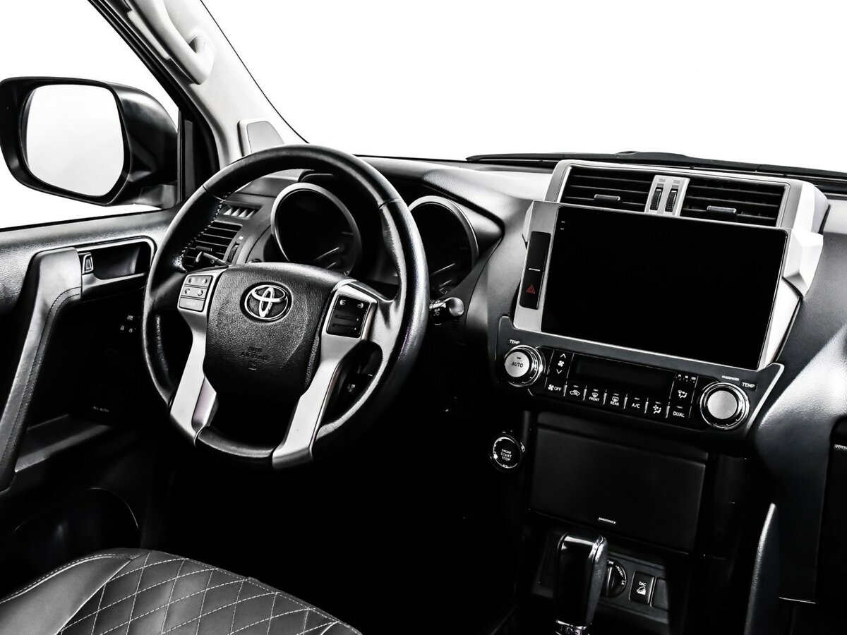 Toyota Land Cruiser Prado 150 Series Рестайлинг 1, 2013 Фото №7