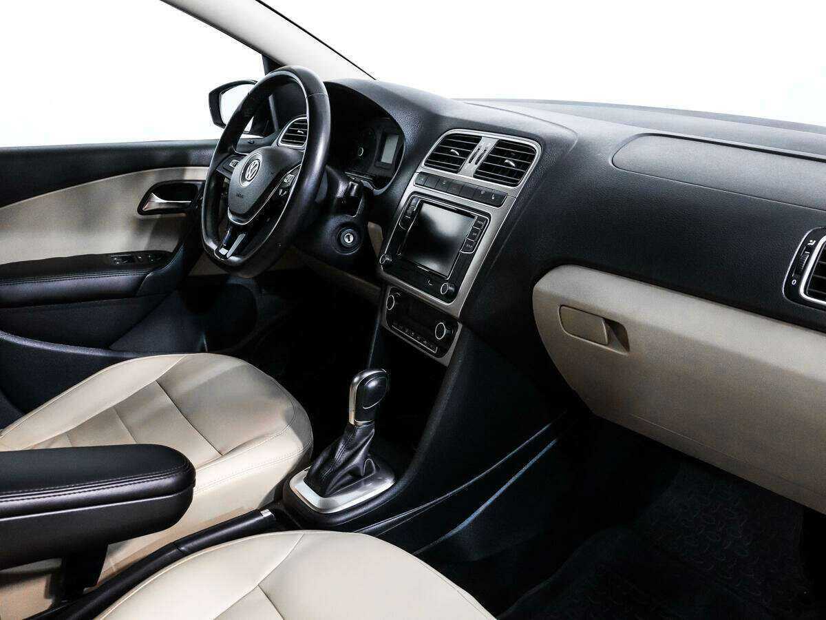 Volkswagen Polo, 2018 Фото №9