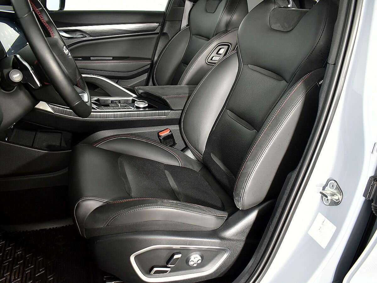 Geely Tugella, 2022 Фото №8