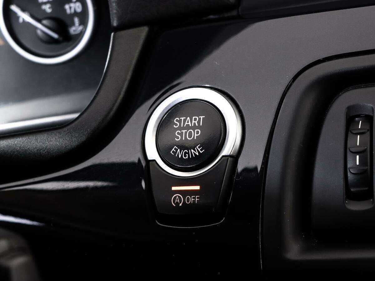 BMW 5 серии 520i, 2012 Фото №19