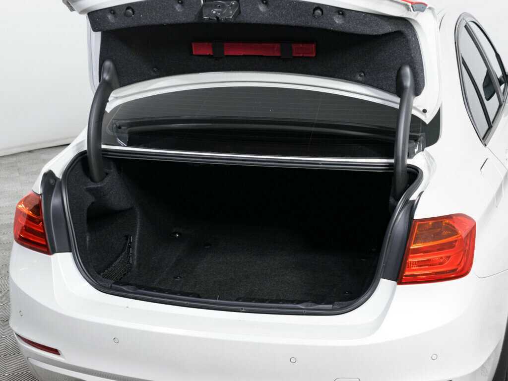 BMW 3 серии 316i, 2014 Фото №7