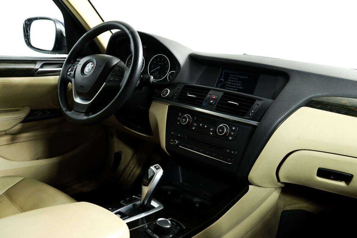BMW X3 28i xDrive, 2014 Фото №9