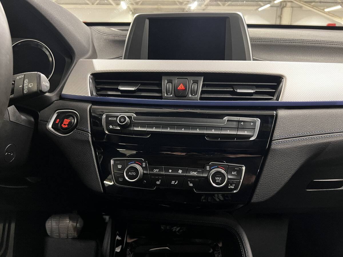 BMW X1 20i xDrive, 2019 Фото №15