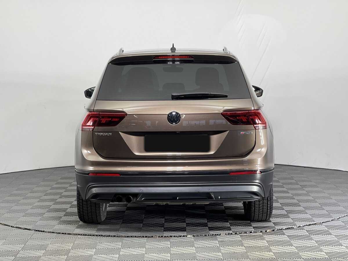Volkswagen Tiguan, 2018 Фото №5