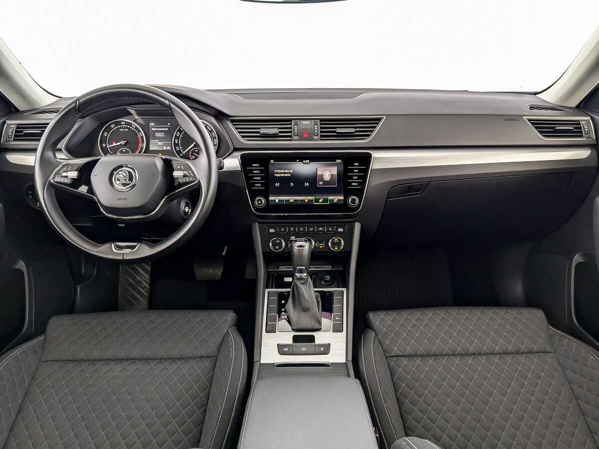 Skoda Superb, 2021 Фото №12