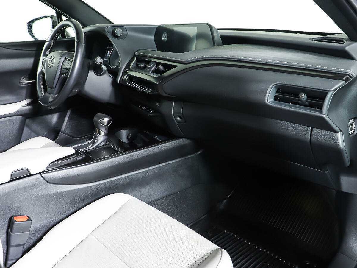 Lexus UX 200, 2019 Фото №8