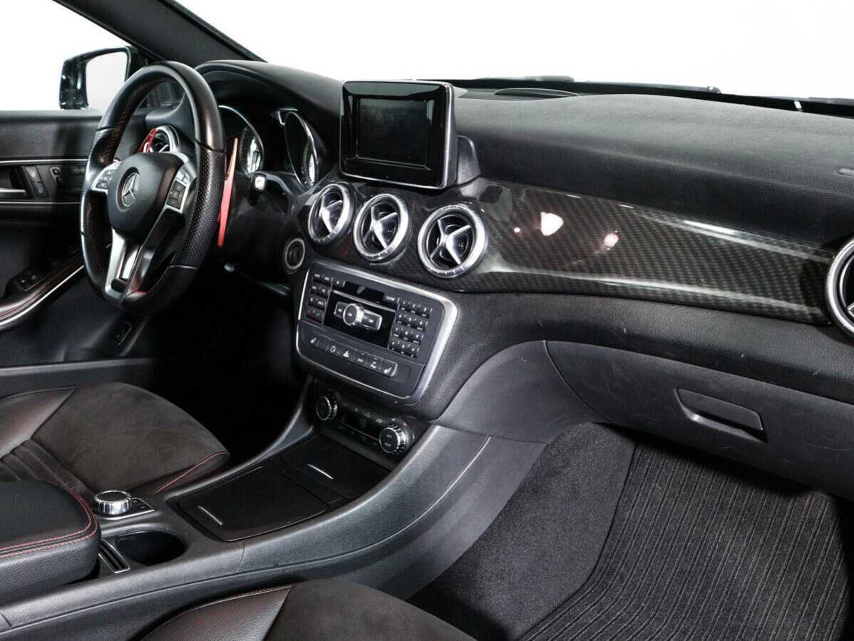 Mercedes-Benz CLA 200, 2013 Фото №8