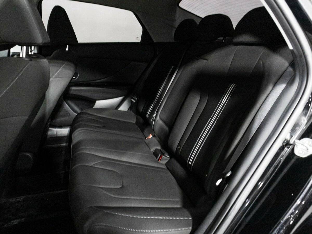 Hyundai Elantra, 2021 Фото №10