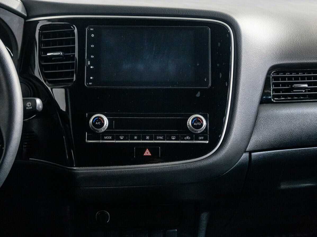 Mitsubishi Outlander, 2020 Фото №13