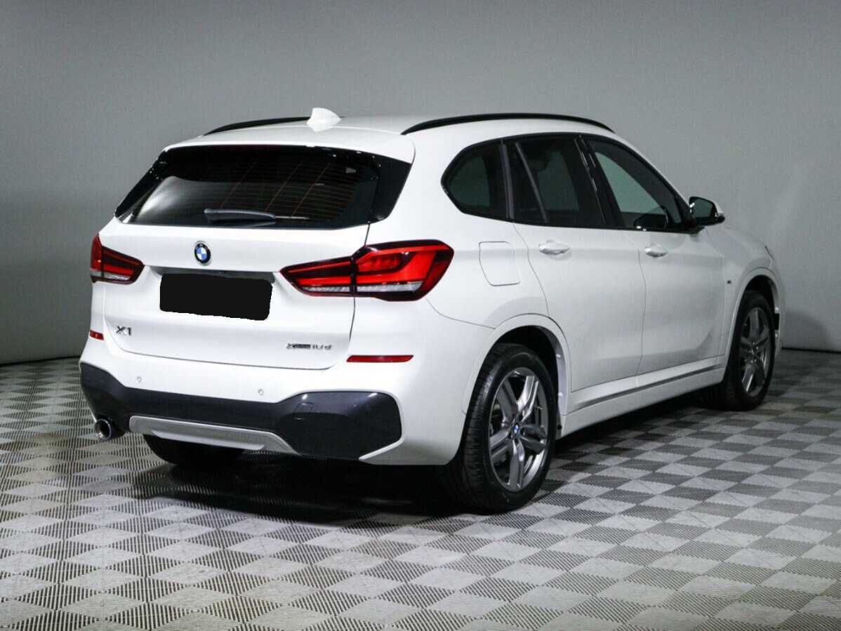 BMW X1 18d xDrive, 2020 Фото №4