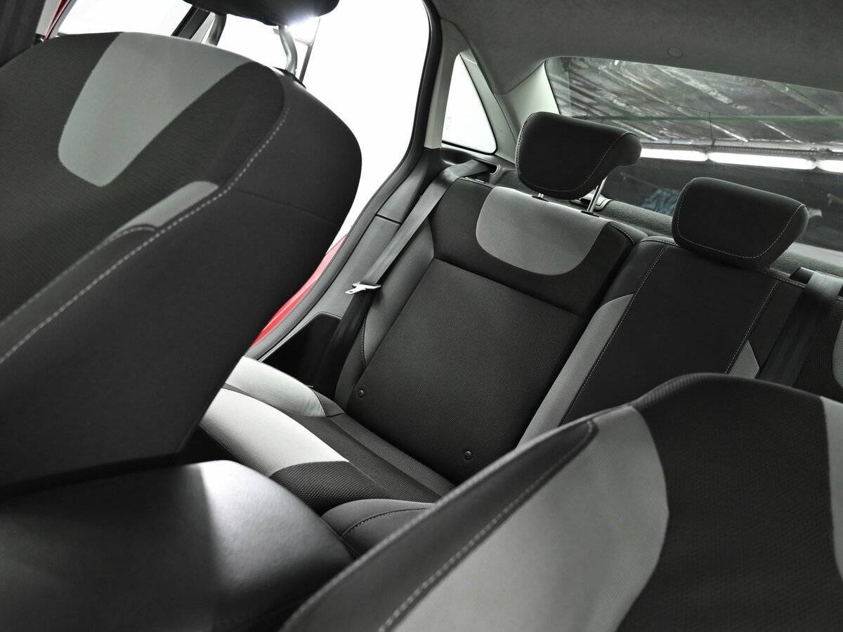 Ford Focus, 2012 Фото №13