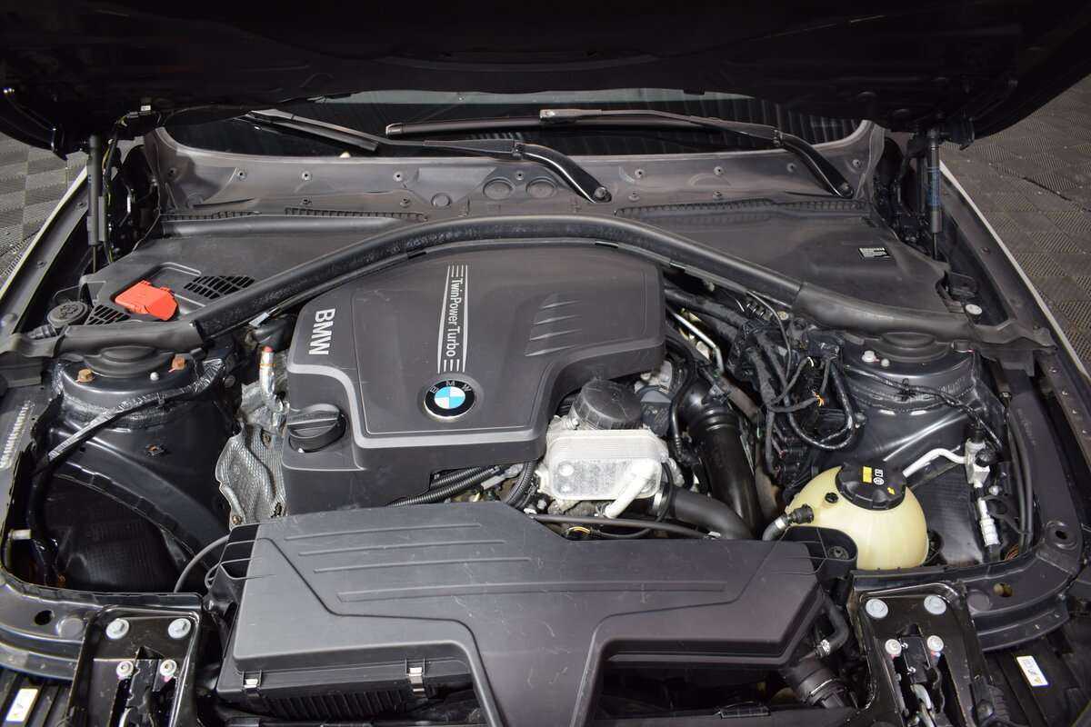 BMW 3 серии 328i, 2012 Фото №7