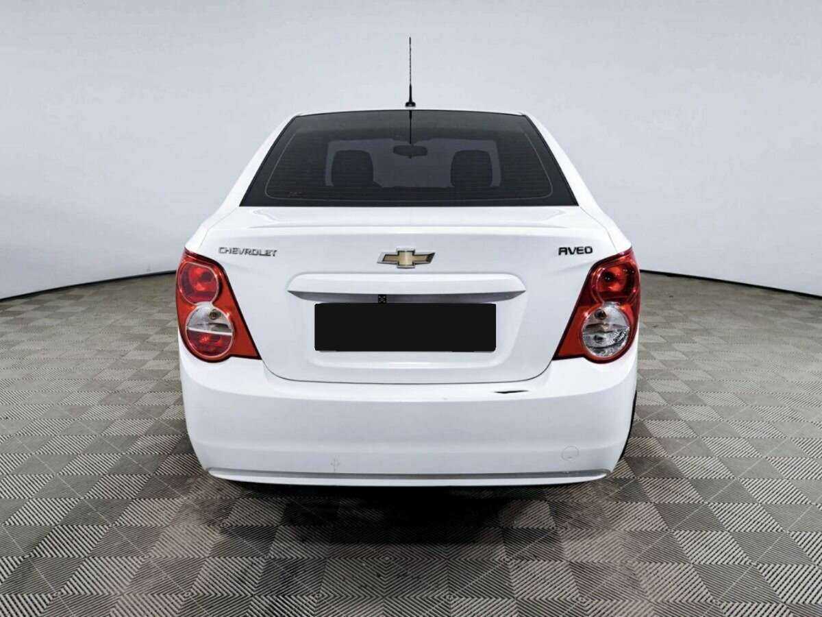 Chevrolet Aveo, 2013 Фото №6