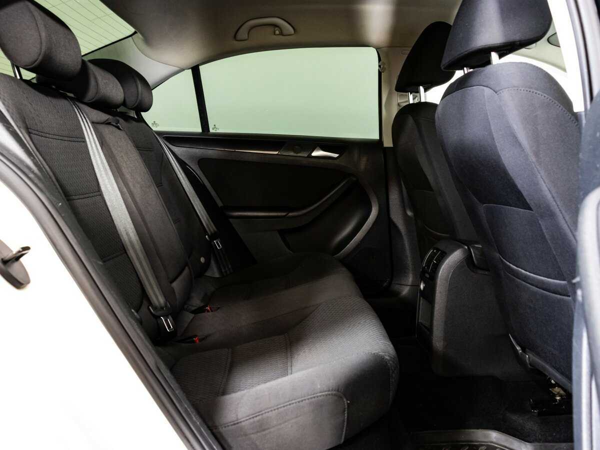 Volkswagen Jetta, 2012 Фото №13