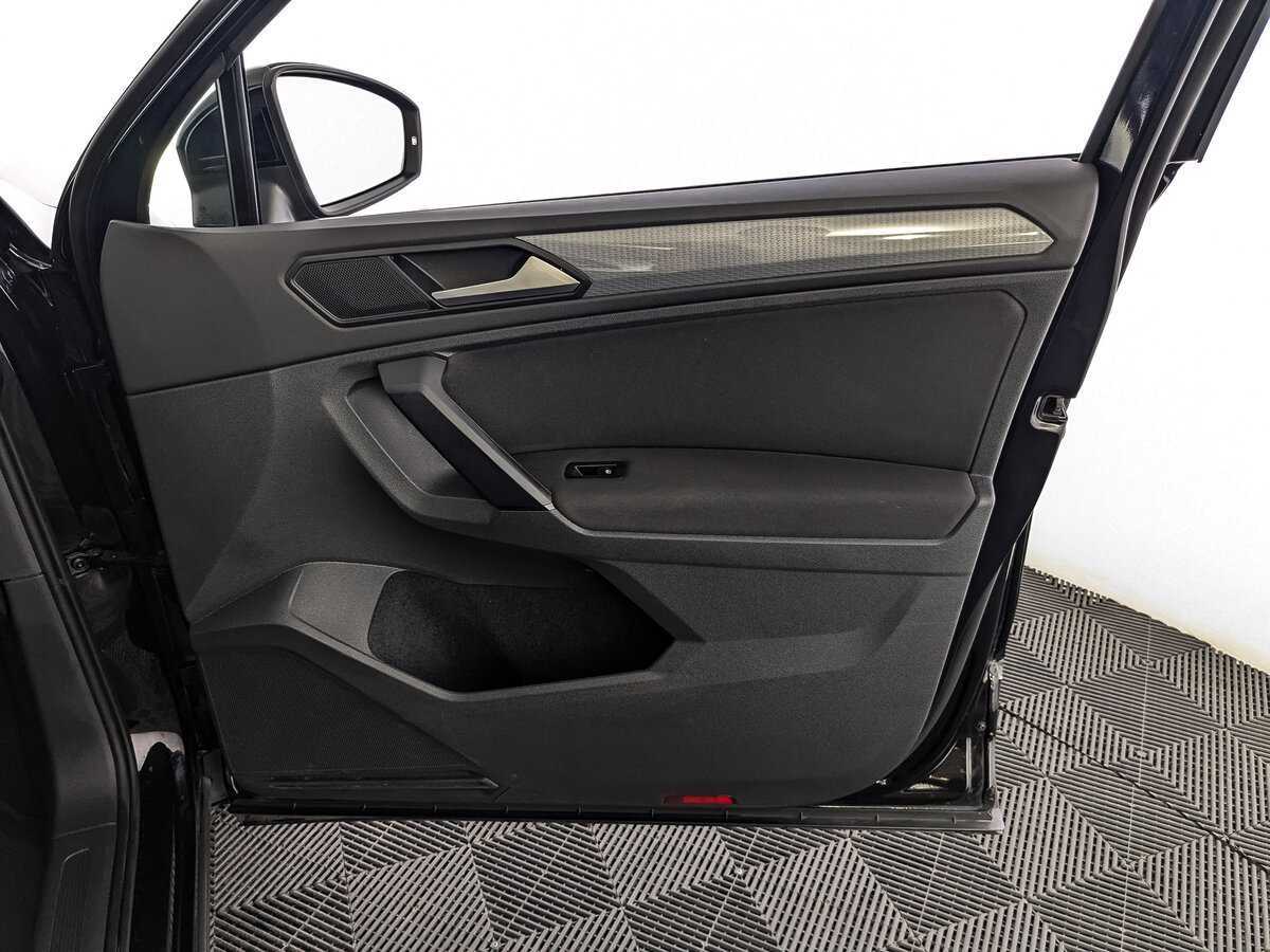 Volkswagen Tiguan, 2021 Фото №19
