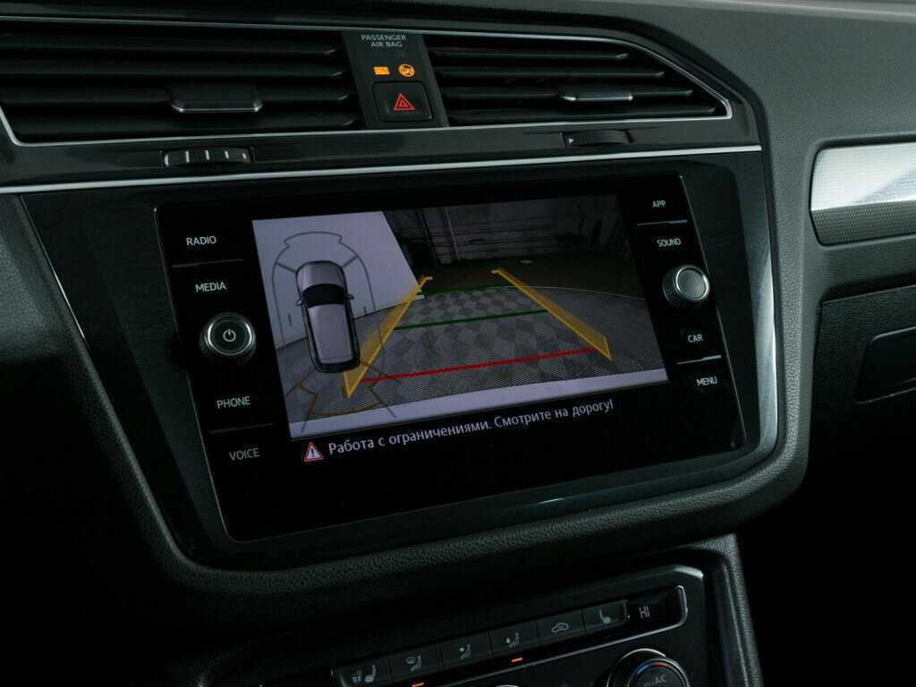 Volkswagen Tiguan, 2018 Фото №16