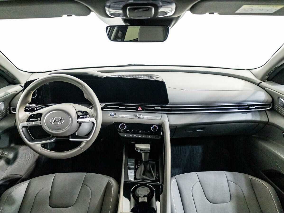 Hyundai Elantra, 2021 Фото №12