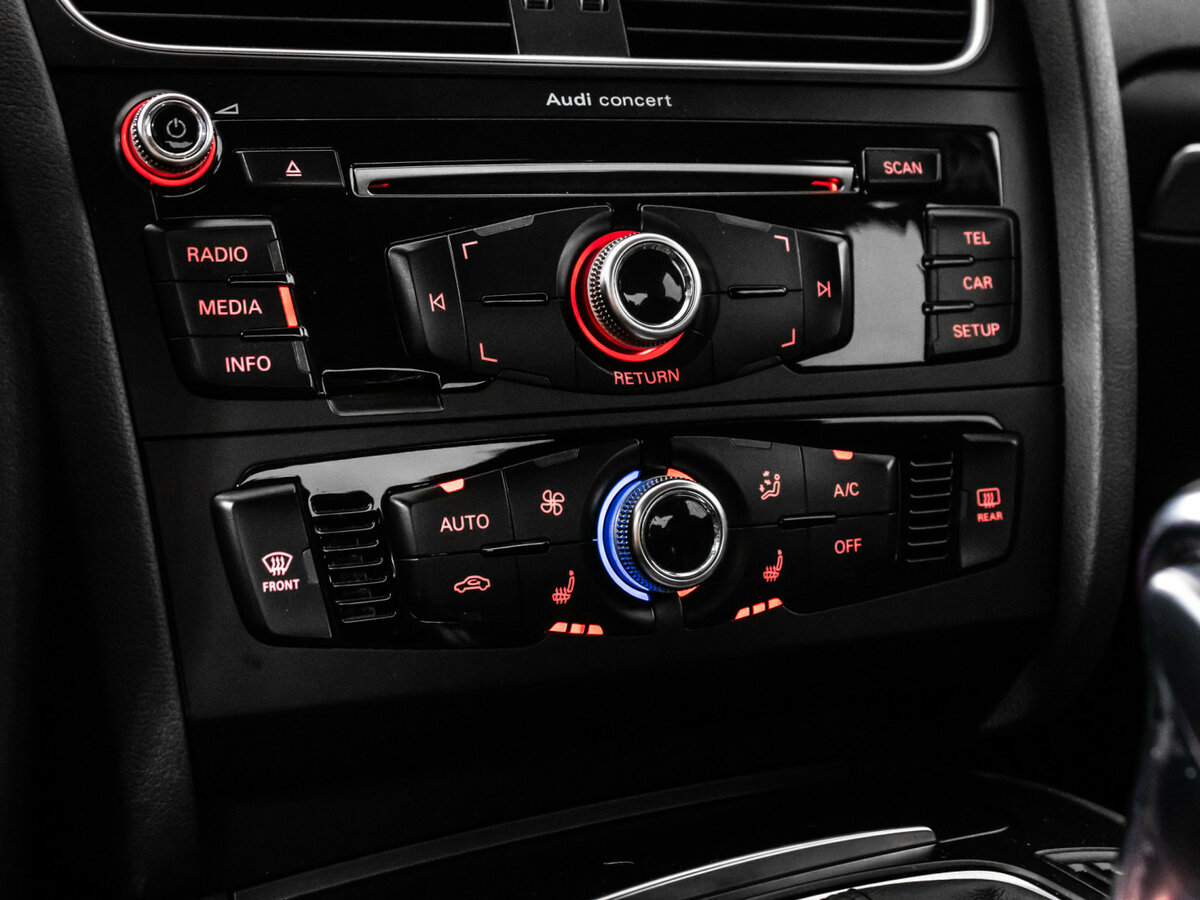 Audi A4 IV (B8) Рестайлинг, 2014 Фото №13