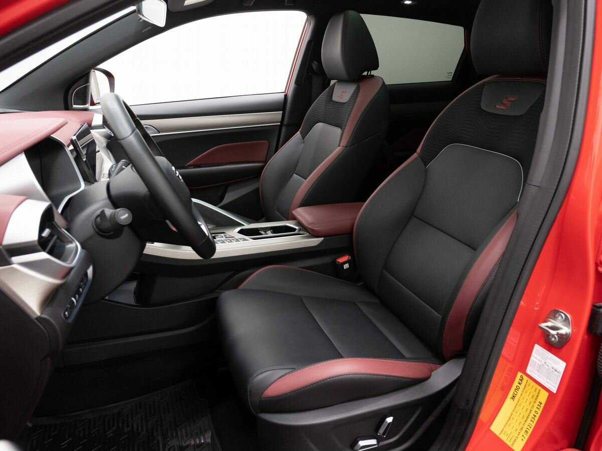 Geely Coolray, 2023 Фото №8