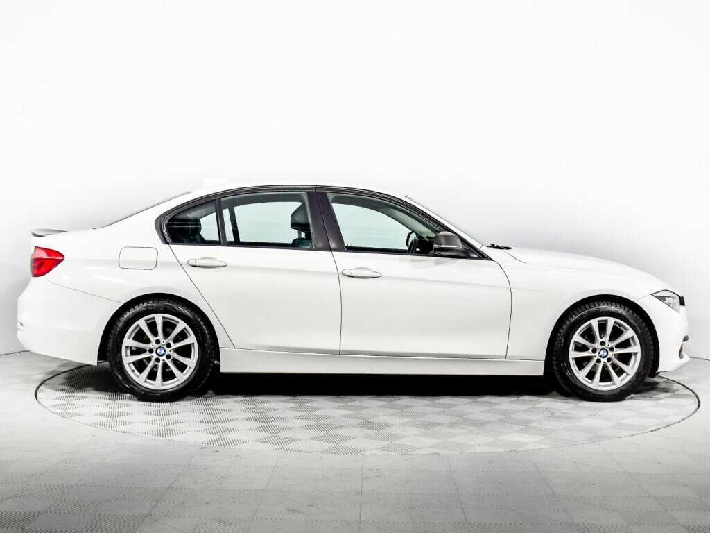BMW 3 серии 318i, 2015 Фото №4