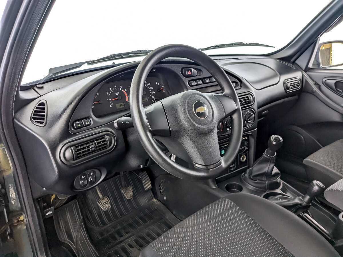 Chevrolet Niva, 2017 Фото №14
