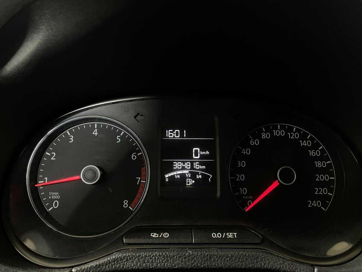 Volkswagen Polo, 2017 Фото №11