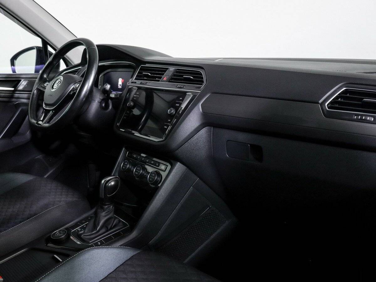 Volkswagen Tiguan II, 2020 Фото №7