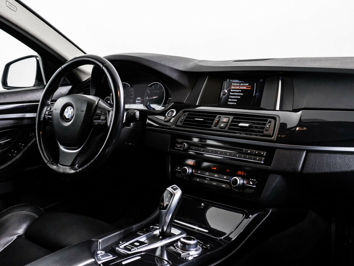BMW 5 серии 520i VI (F10/F11/F07) Рестайлинг, 2015 Фото №8