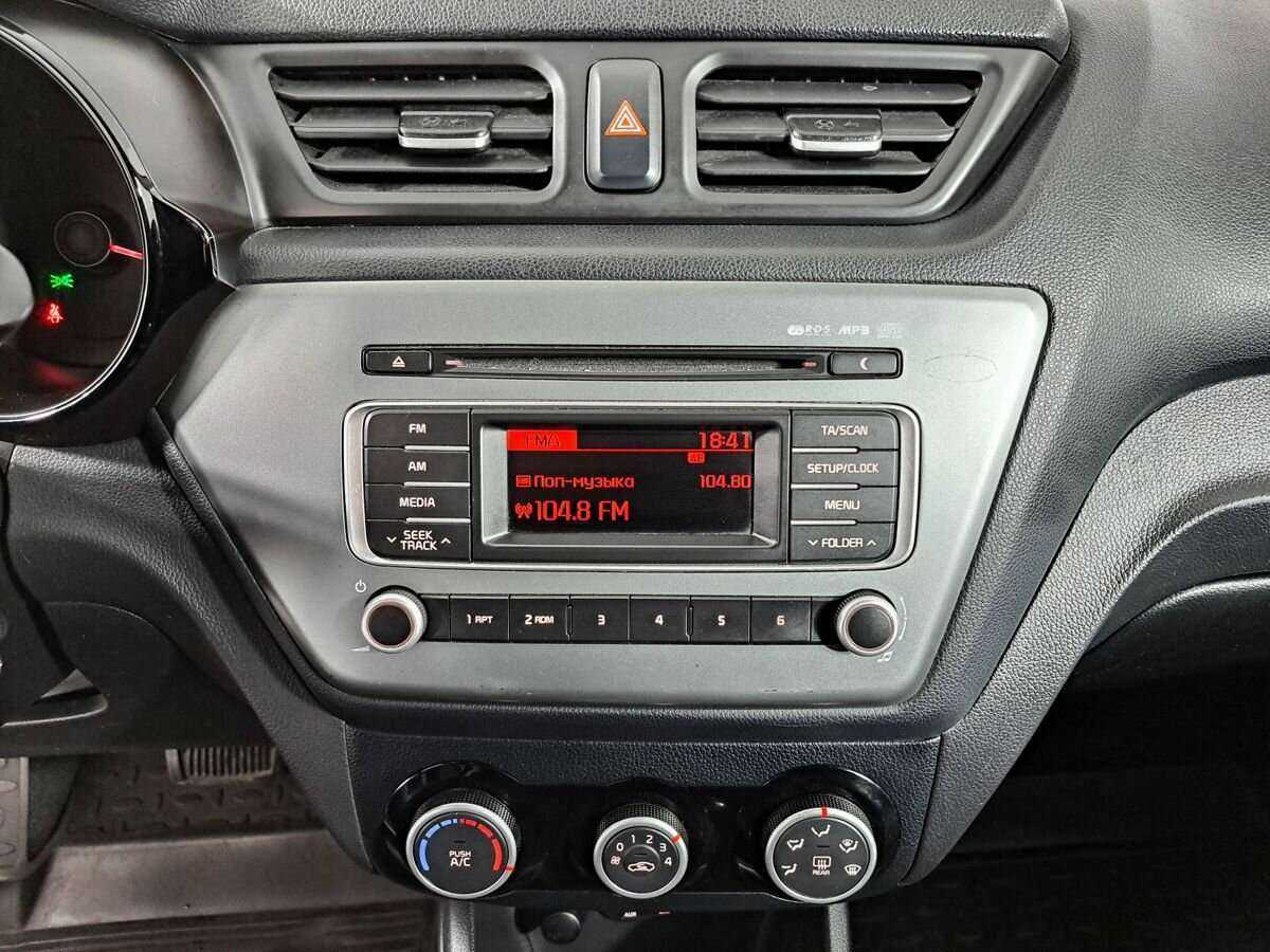 Kia Rio, 2017 Фото №13