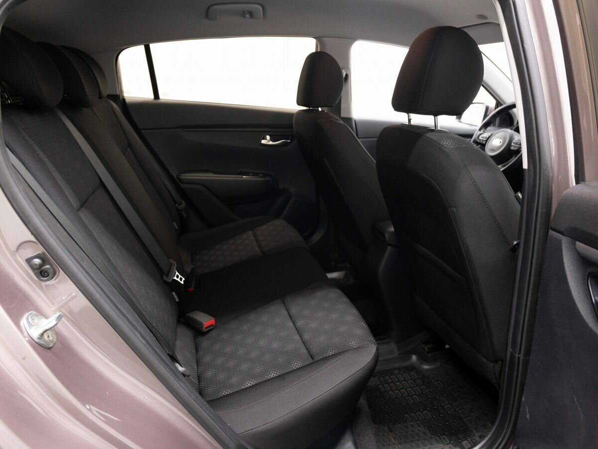 Kia Rio X-Line, 2018 Фото №10