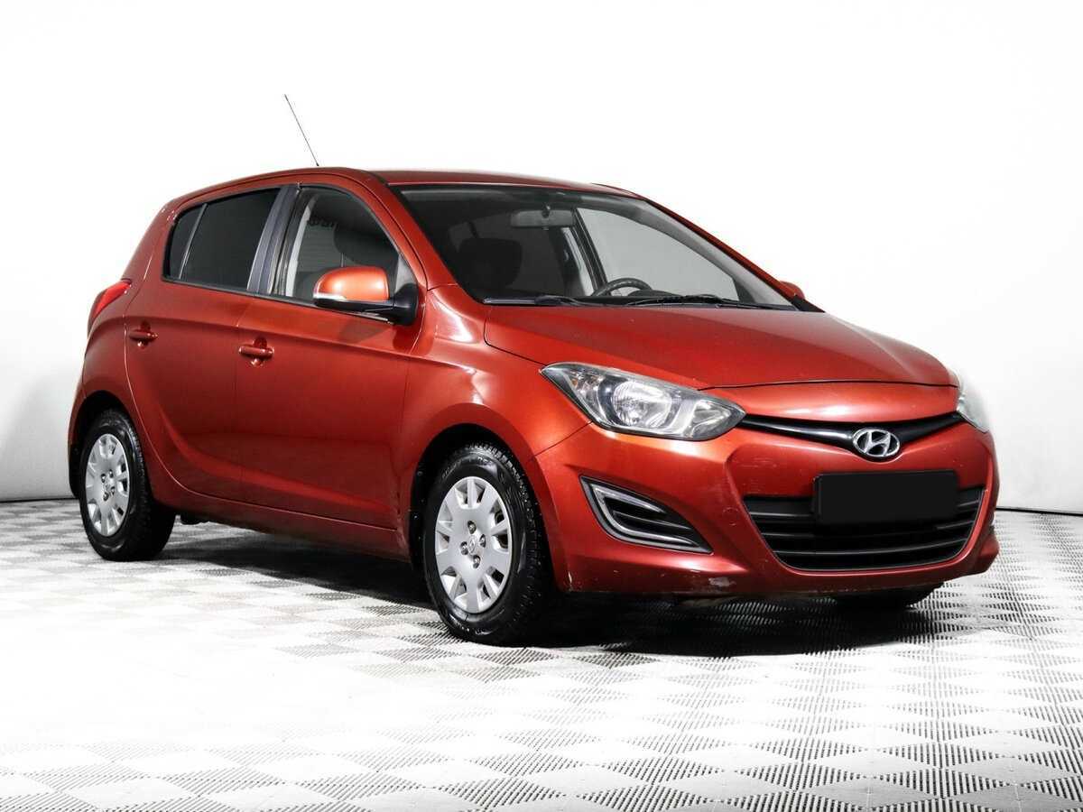 Hyundai i20, 2012 Фото №3