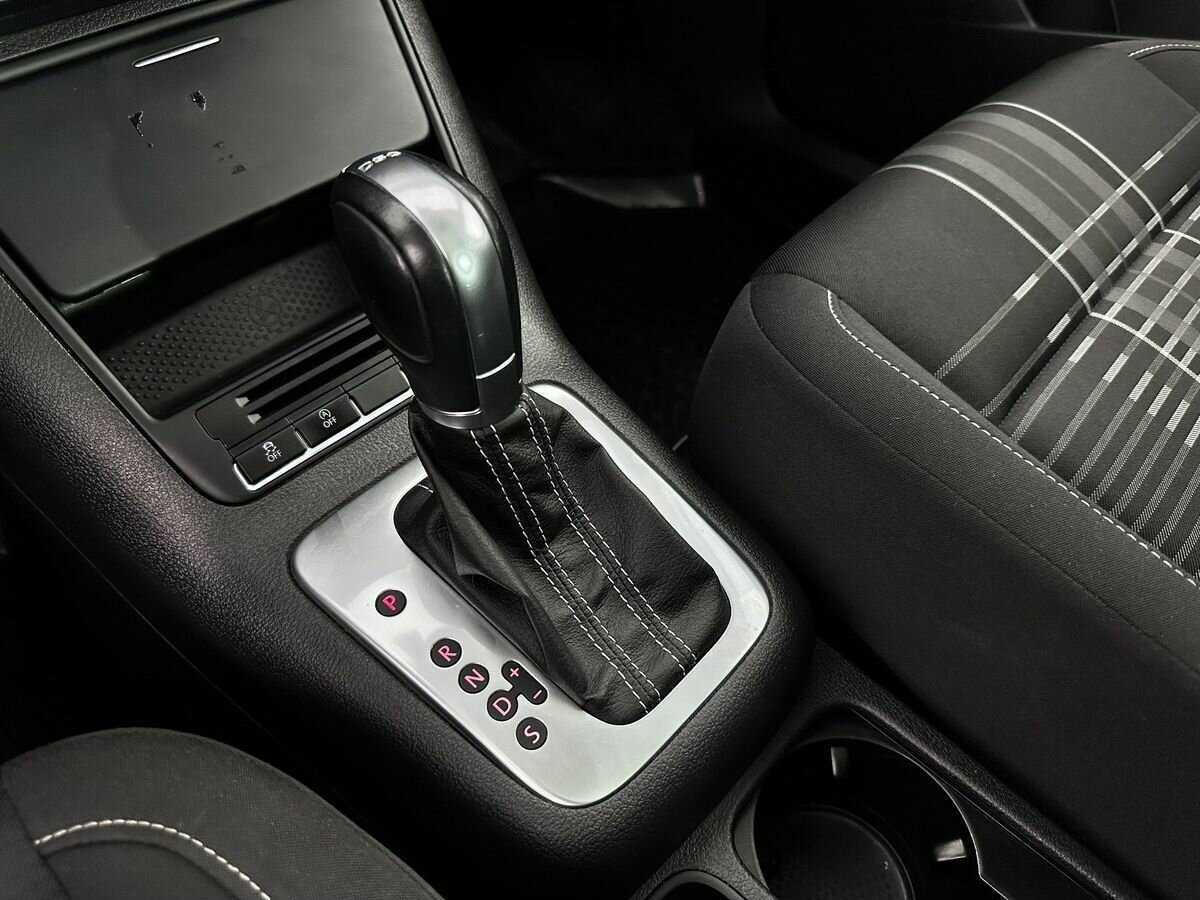 Volkswagen Tiguan, 2016 Фото №15