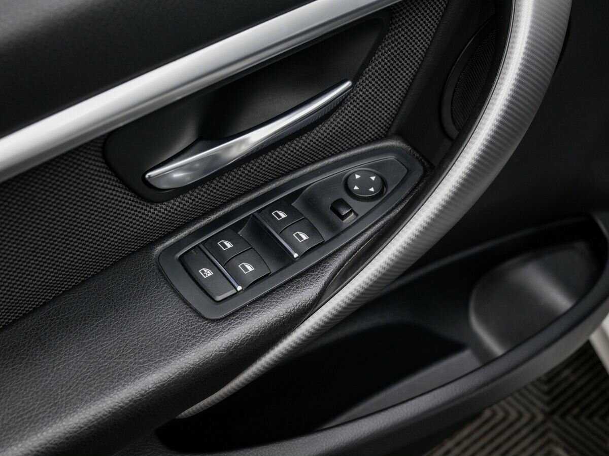 BMW 3 серии 320d xDrive, 2017 Фото №15