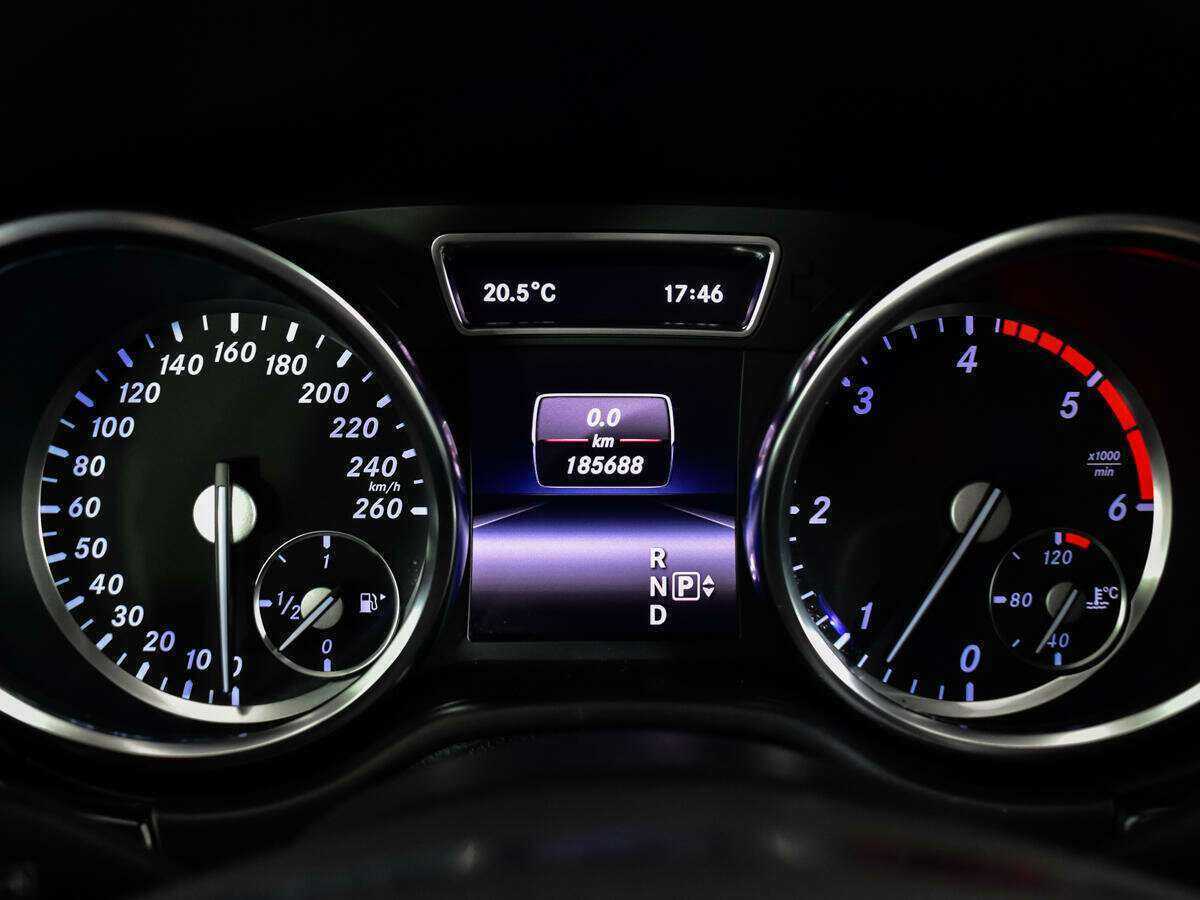 Mercedes-Benz M-Класс 350 CDI, 2013 Фото №11