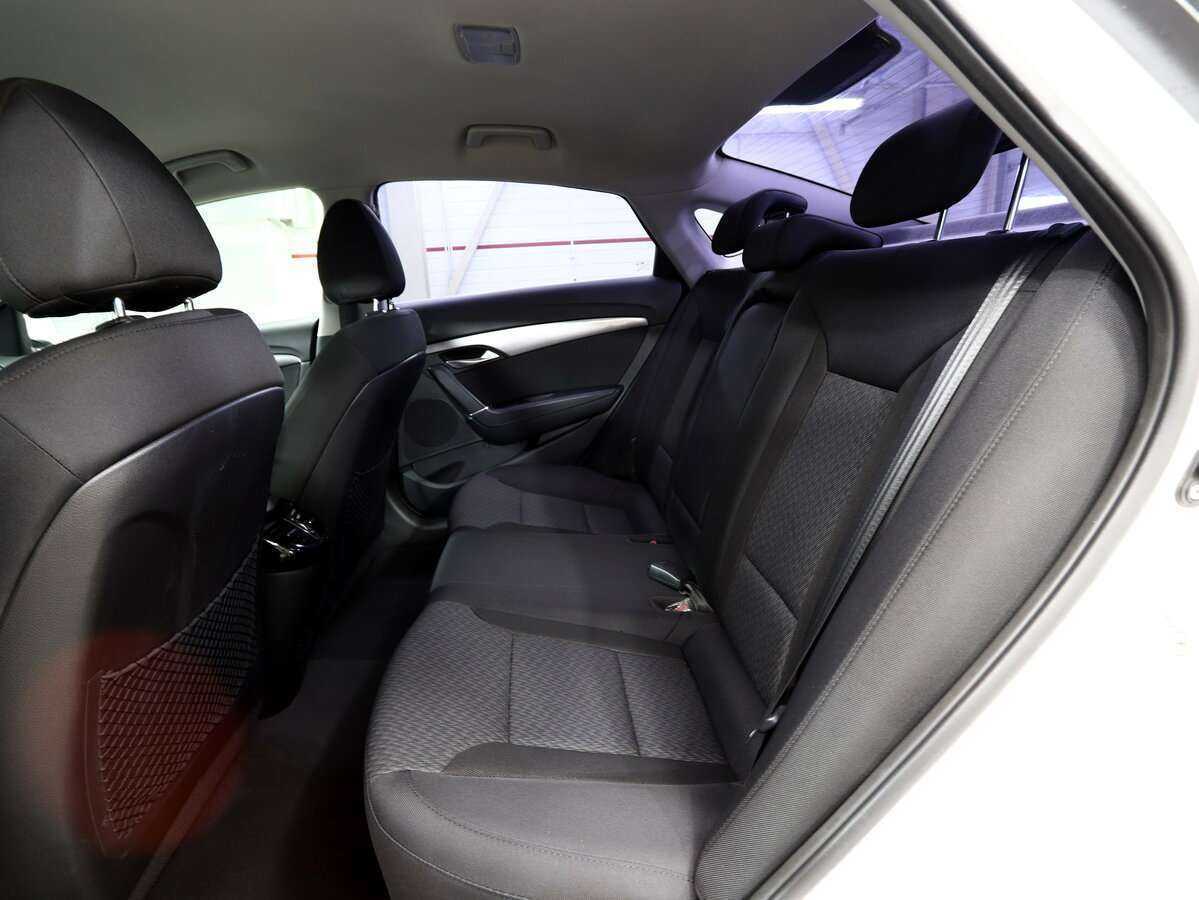 Hyundai i40, 2014 Фото №10
