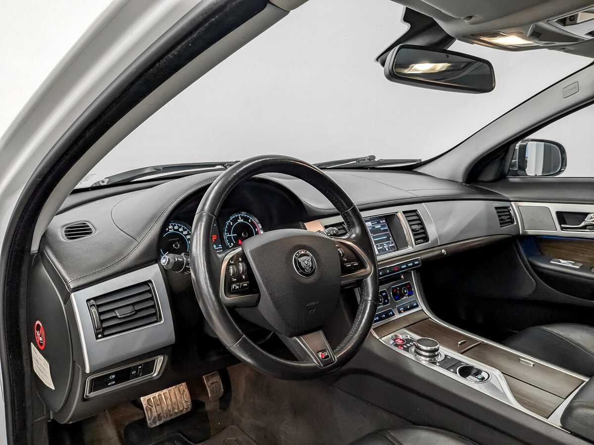 Jaguar XF, 2014 Фото №16