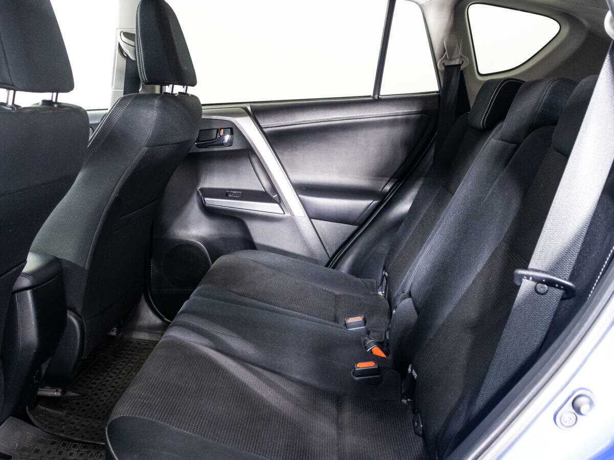 Toyota RAV4, 2016 Фото №10