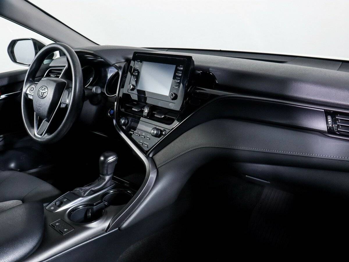 Toyota Camry, 2021 Фото №6