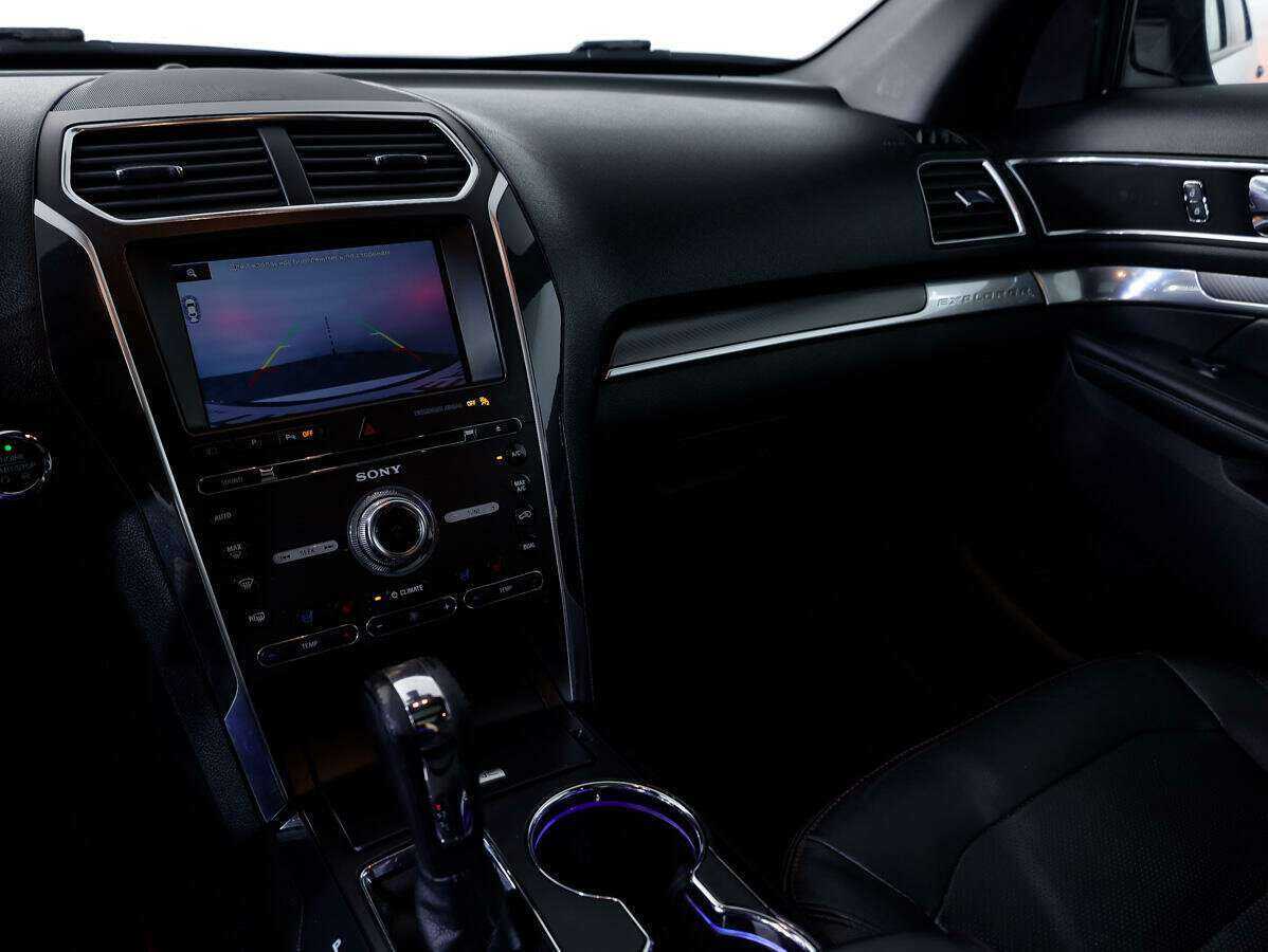 Ford Explorer, 2015 Фото №15