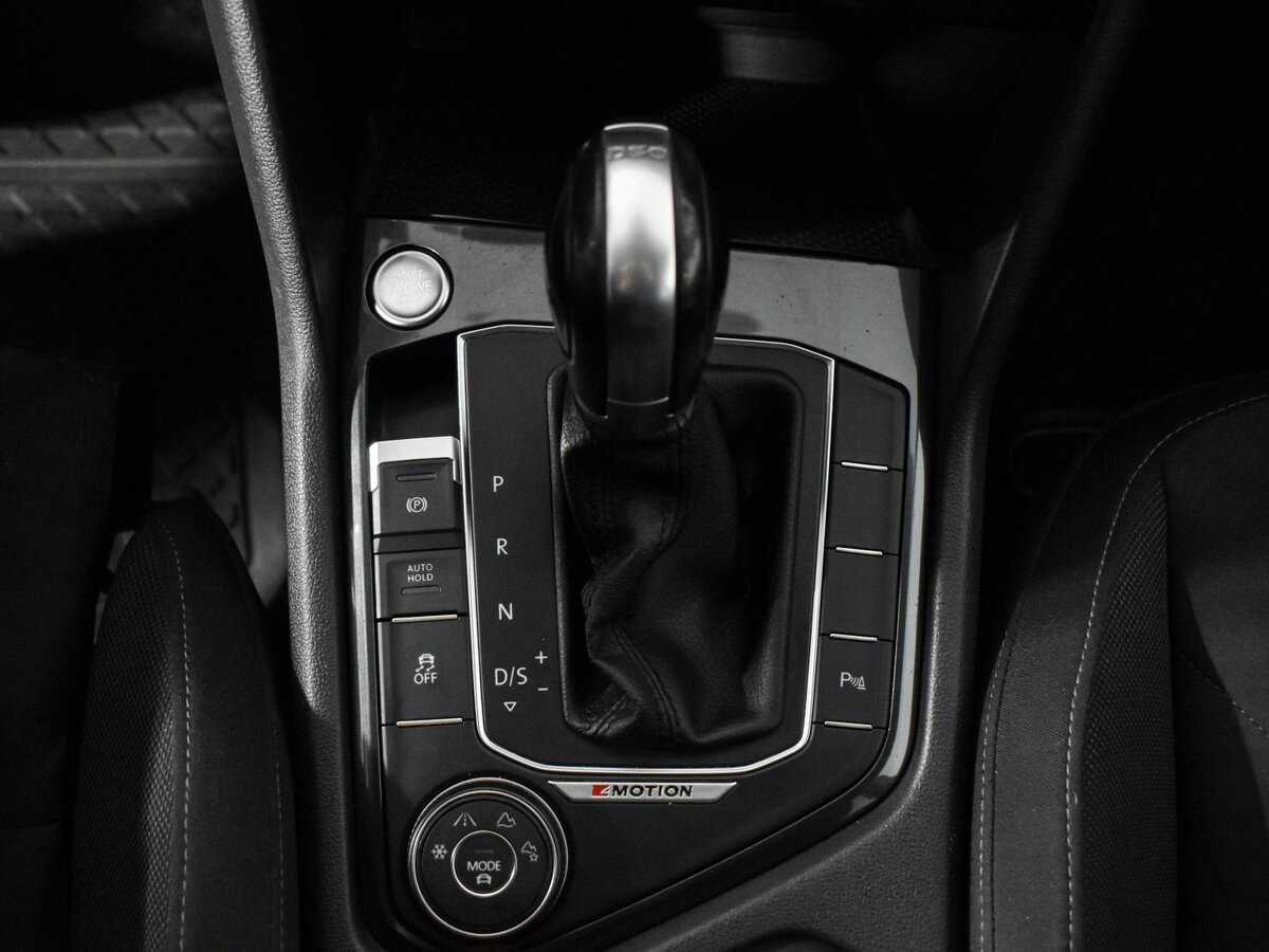 Volkswagen Tiguan, 2017 Фото №11