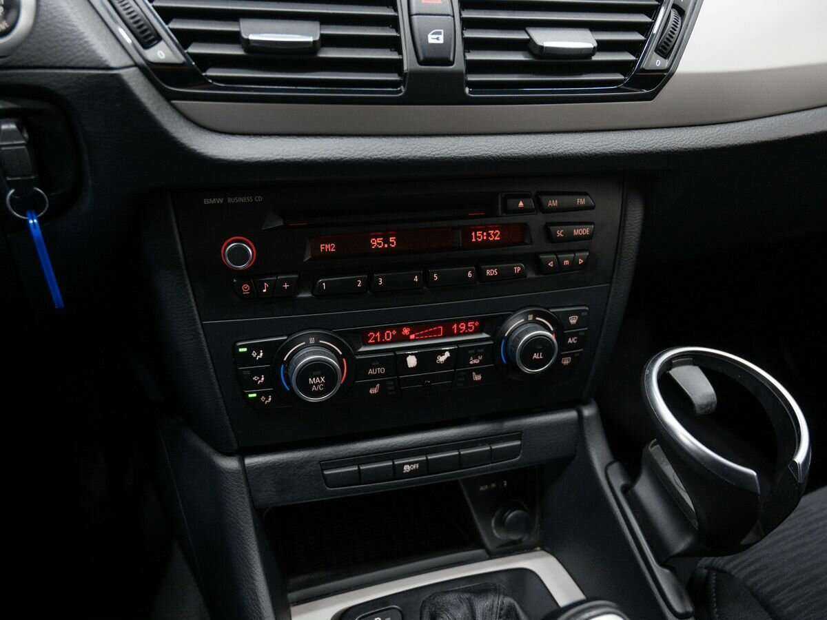 BMW X1 18i, 2013 Фото №22