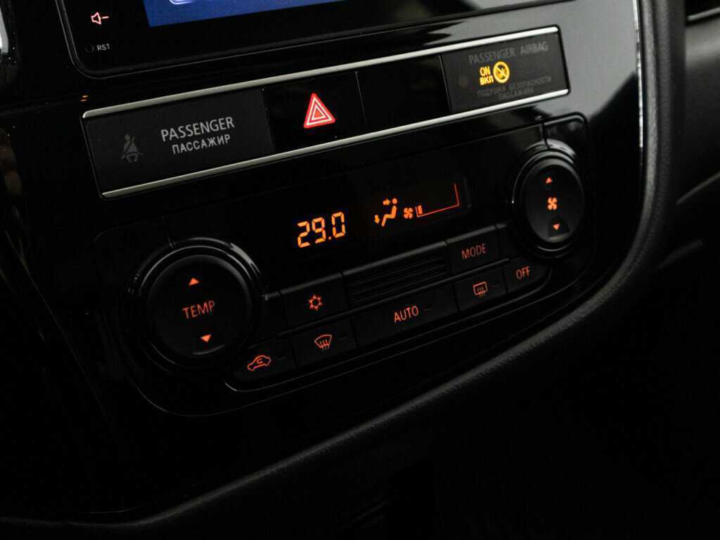 Mitsubishi Outlander, 2019 Фото №15