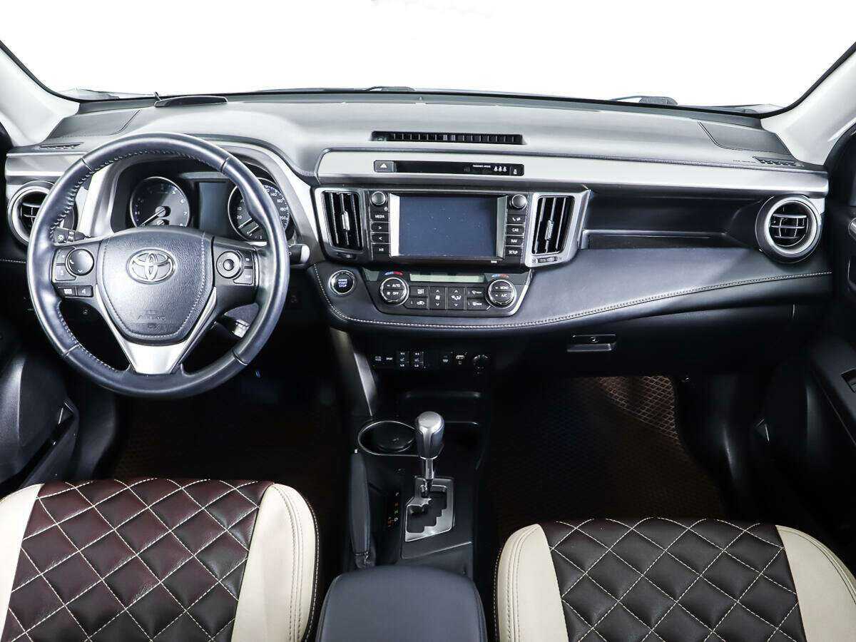 Toyota RAV4, 2018 Фото №11