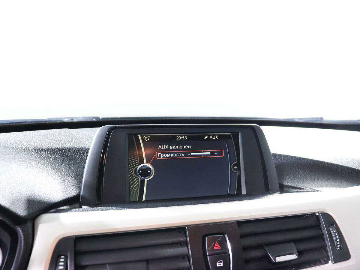 BMW 3 серии 316i, 2013 Фото №12