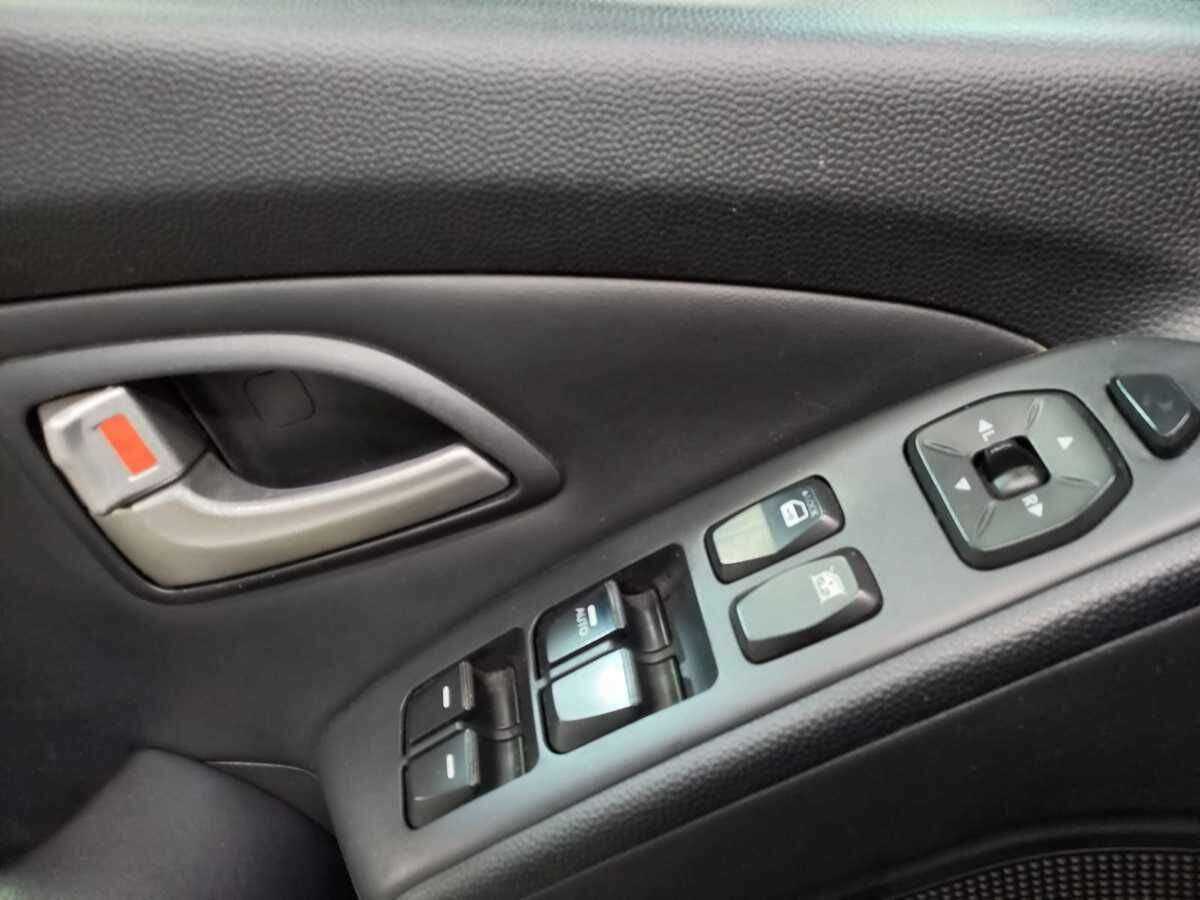 Hyundai ix35, 2012 Фото №14