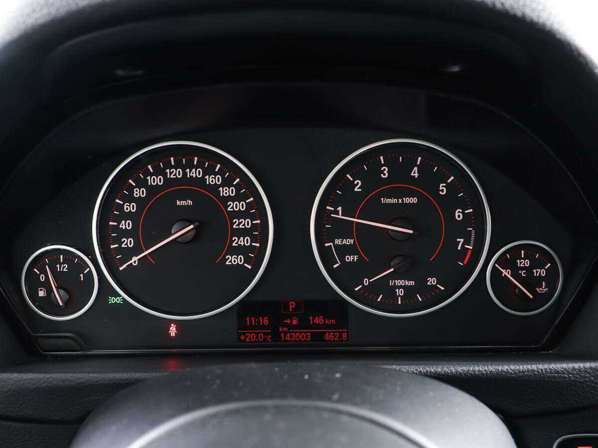 BMW 3 серии 320i xDrive, 2016 Фото №14