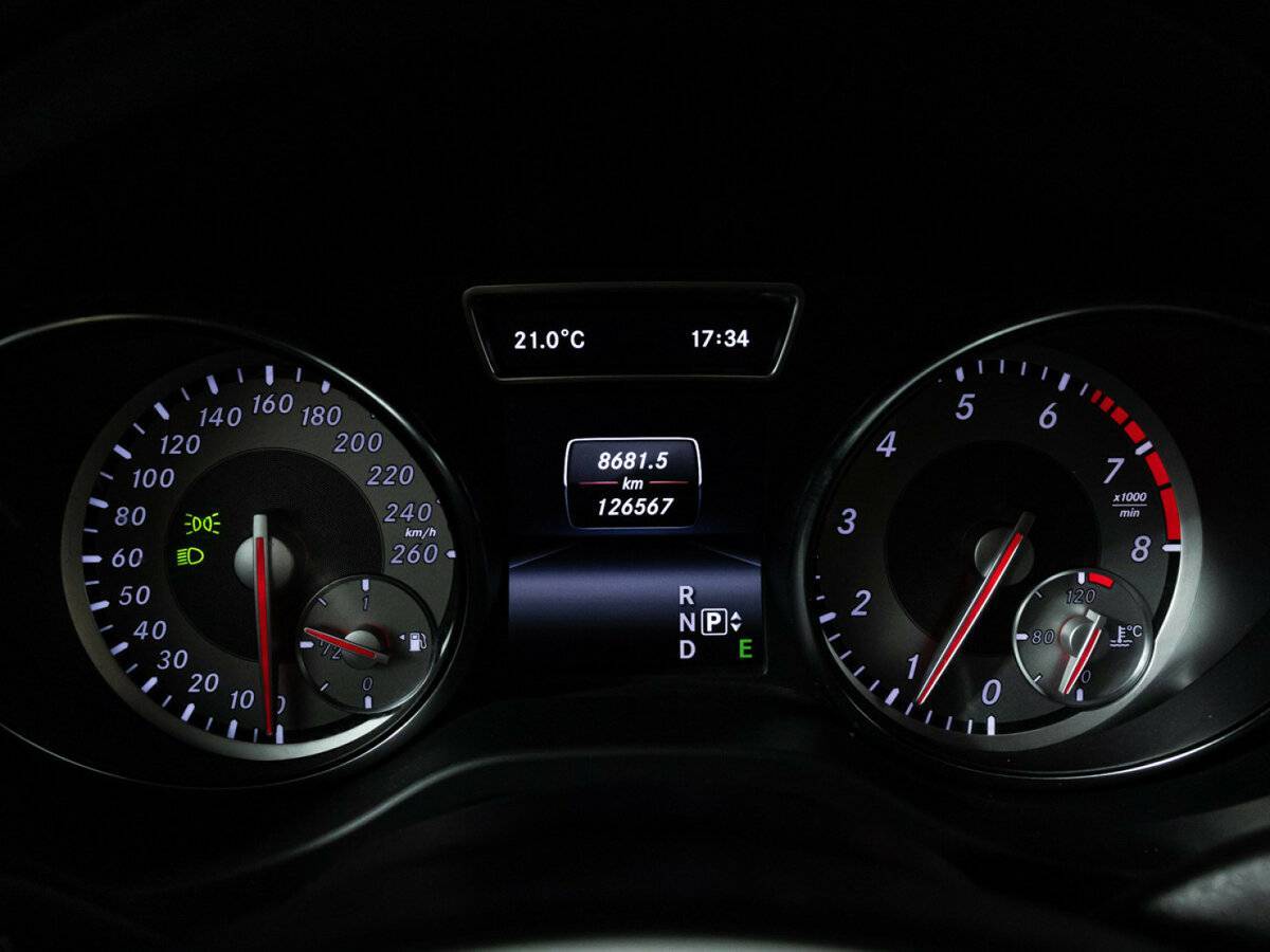 Mercedes-Benz CLA 200, 2014 Фото №12