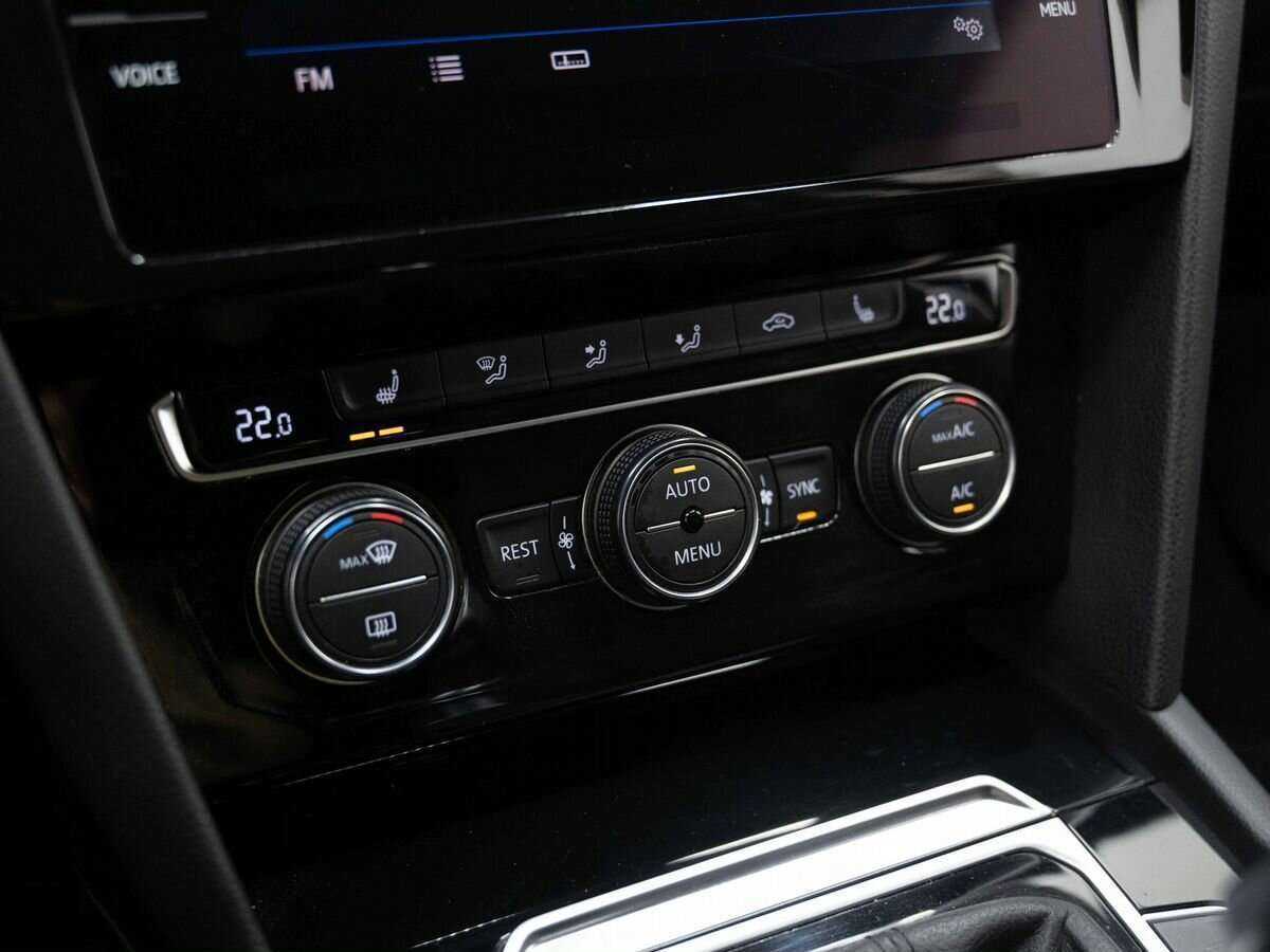 Volkswagen Passat, 2019 Фото №19