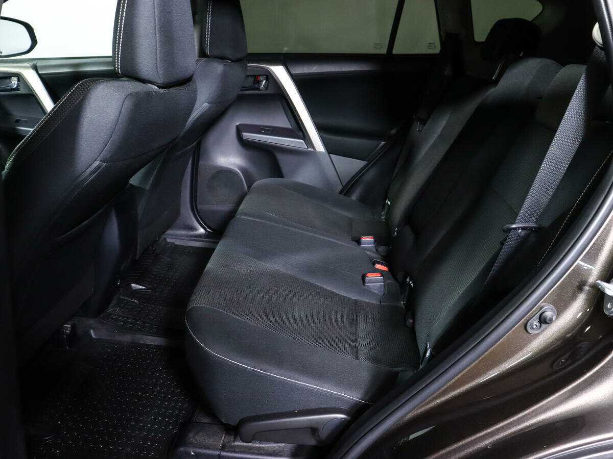 Toyota RAV4, 2018 Фото №9